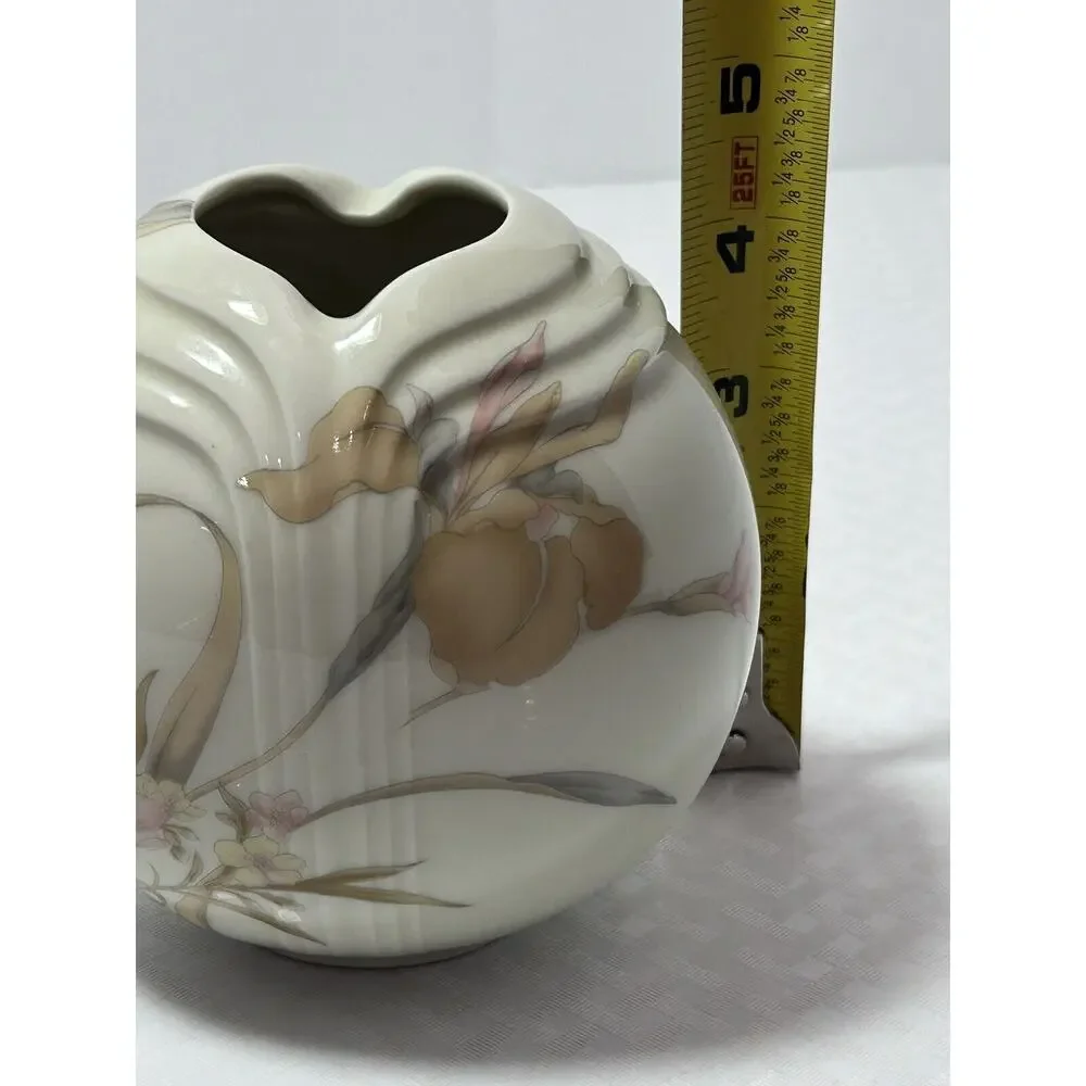 Art Deco Bud Vase 5” TOYO French‎ Orchid Floral Design Vintage 1980s